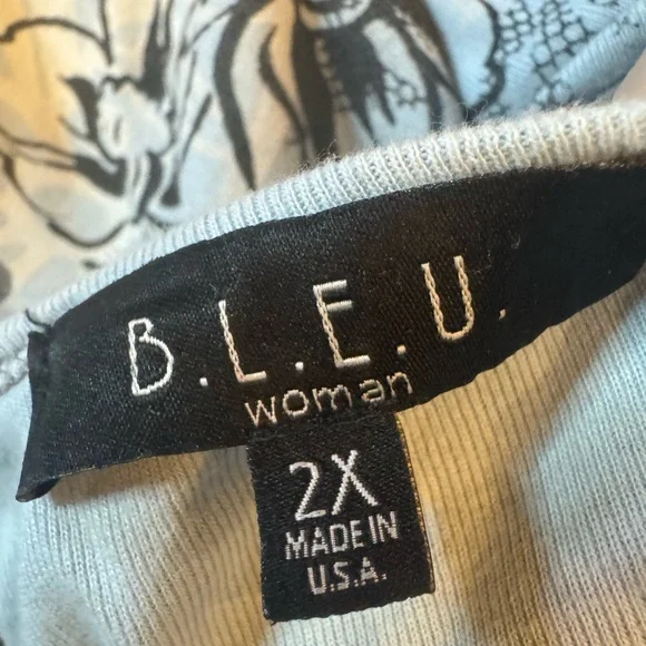 B.L.E.U. Women's Blue and Black Floral Top - Picture 3 of 3